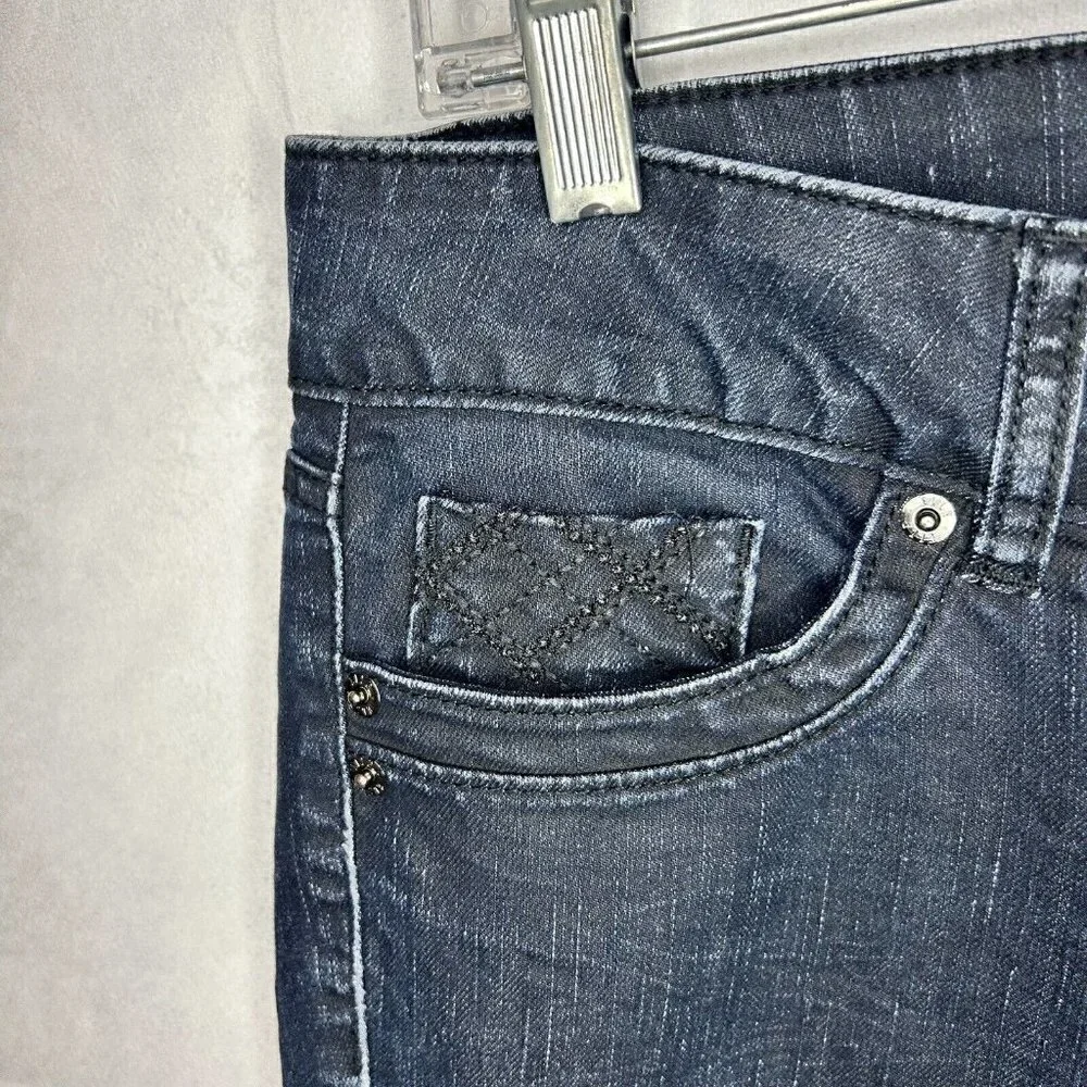 ELLE Women's Stretch Blue Denim Low-Rise Jeans Size 6 (31x28)